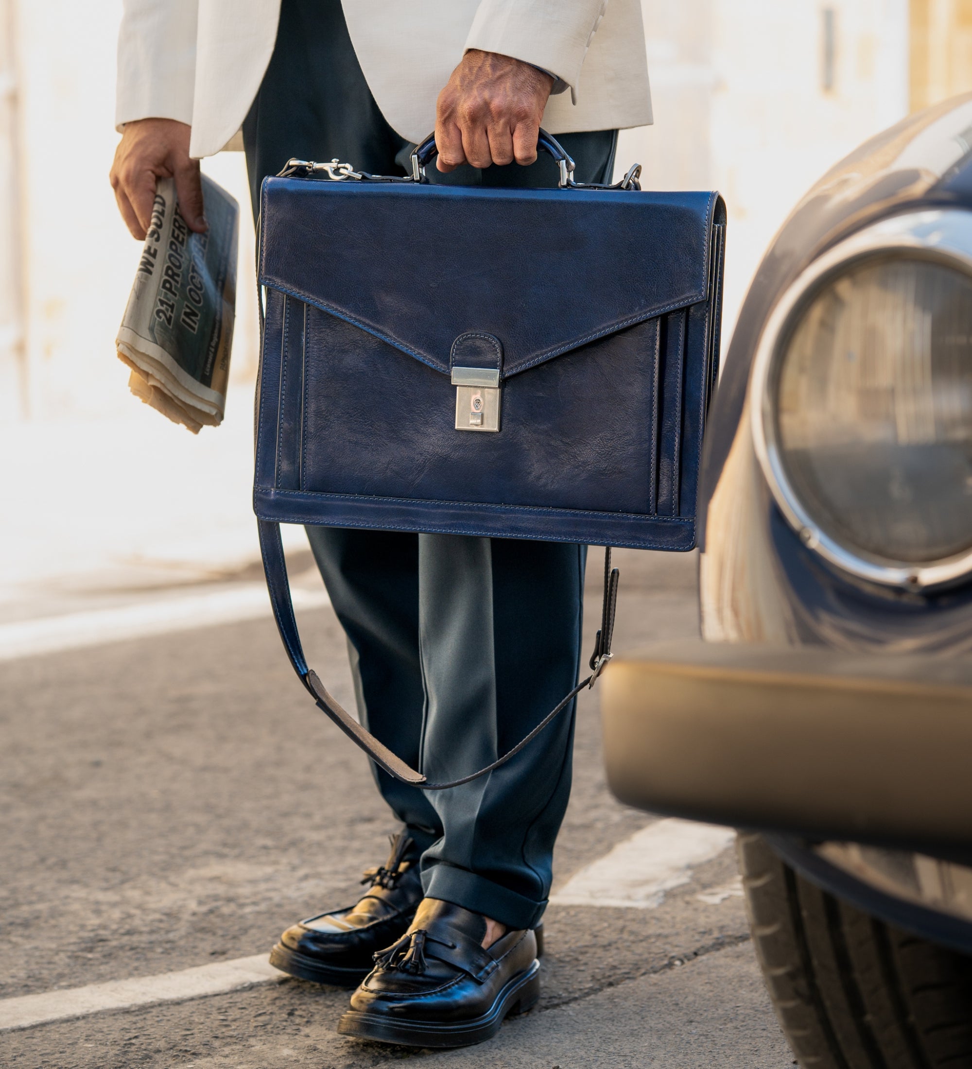 Classic Design Leather Briefcase - The Magus