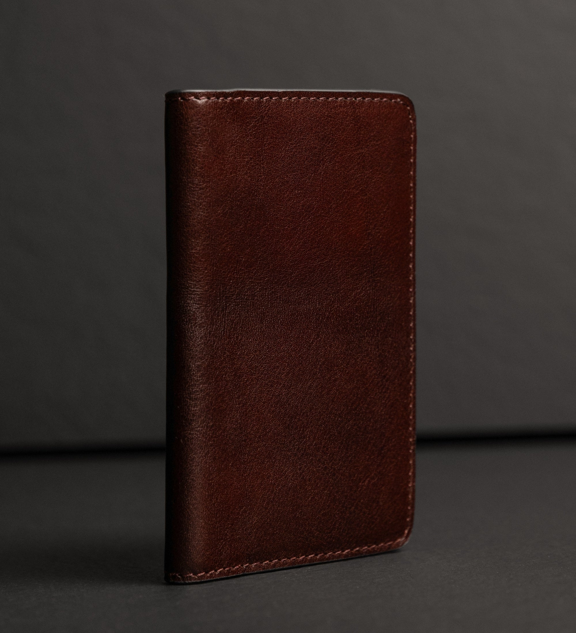 Small Leather Passport Holder - Gulliver's Travels