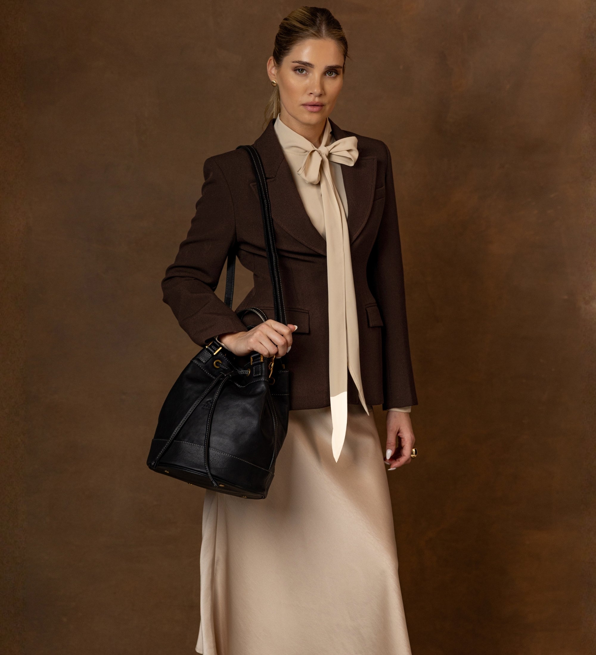 Leather Bucket Bag for Women - Light In August