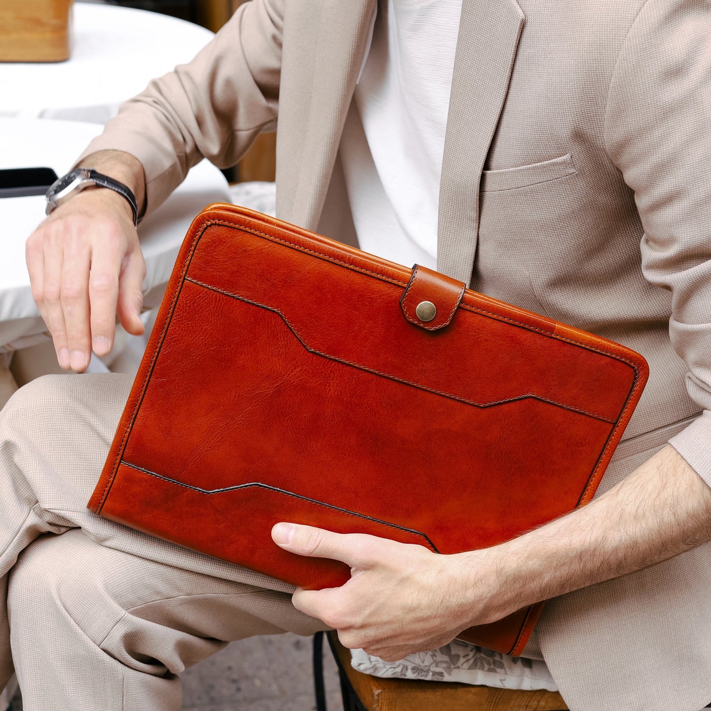 Leather A4 Documents Folder Organizer - The Call of the Wild Accessories Time Resistance