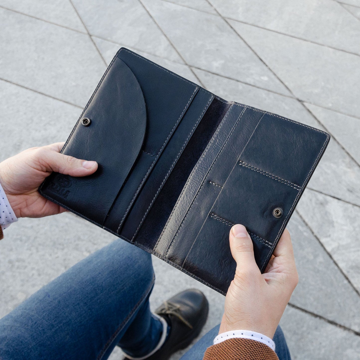 Large Leather Passport Holder - Gulliver's Travels Accessories Time Resistance