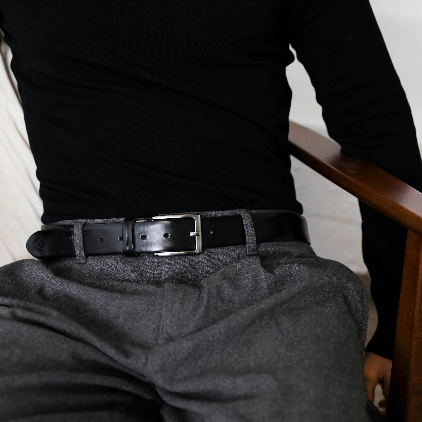 Black Leather Belt - The Secret Agent Accessories Time Resistance
