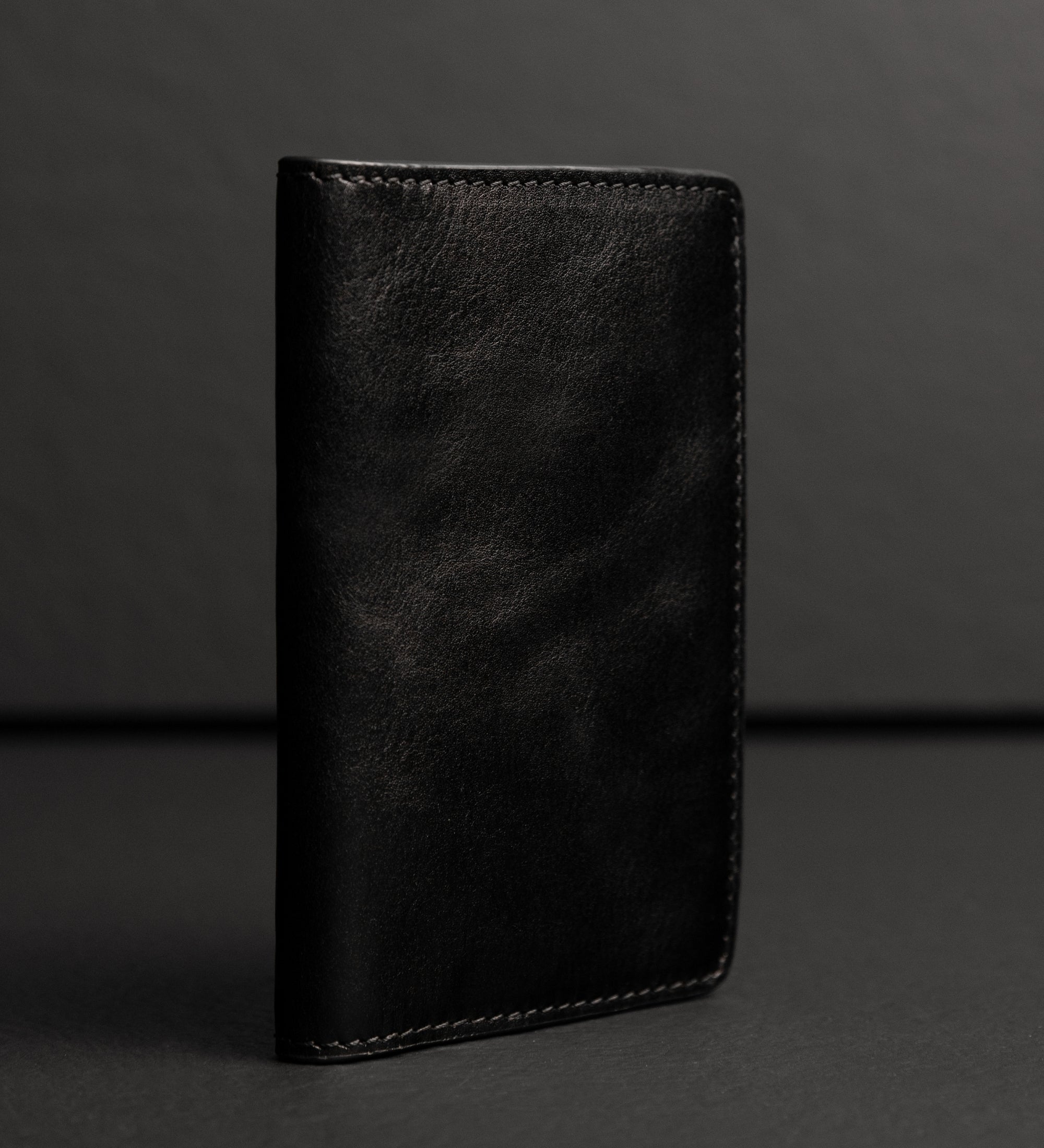Small Leather Passport Holder - Gulliver's Travels
