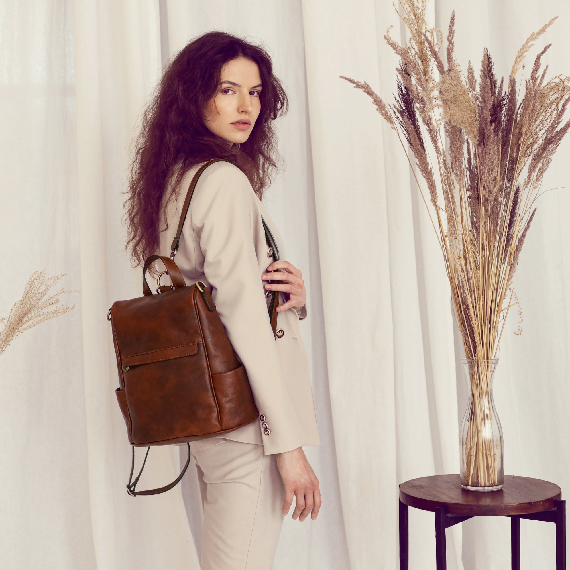 Womens Cognac Brown Leather Convertible Backpack Shoulder Bag Womens Cognac Brown Leather Convertible Backpack Shoulder Bag