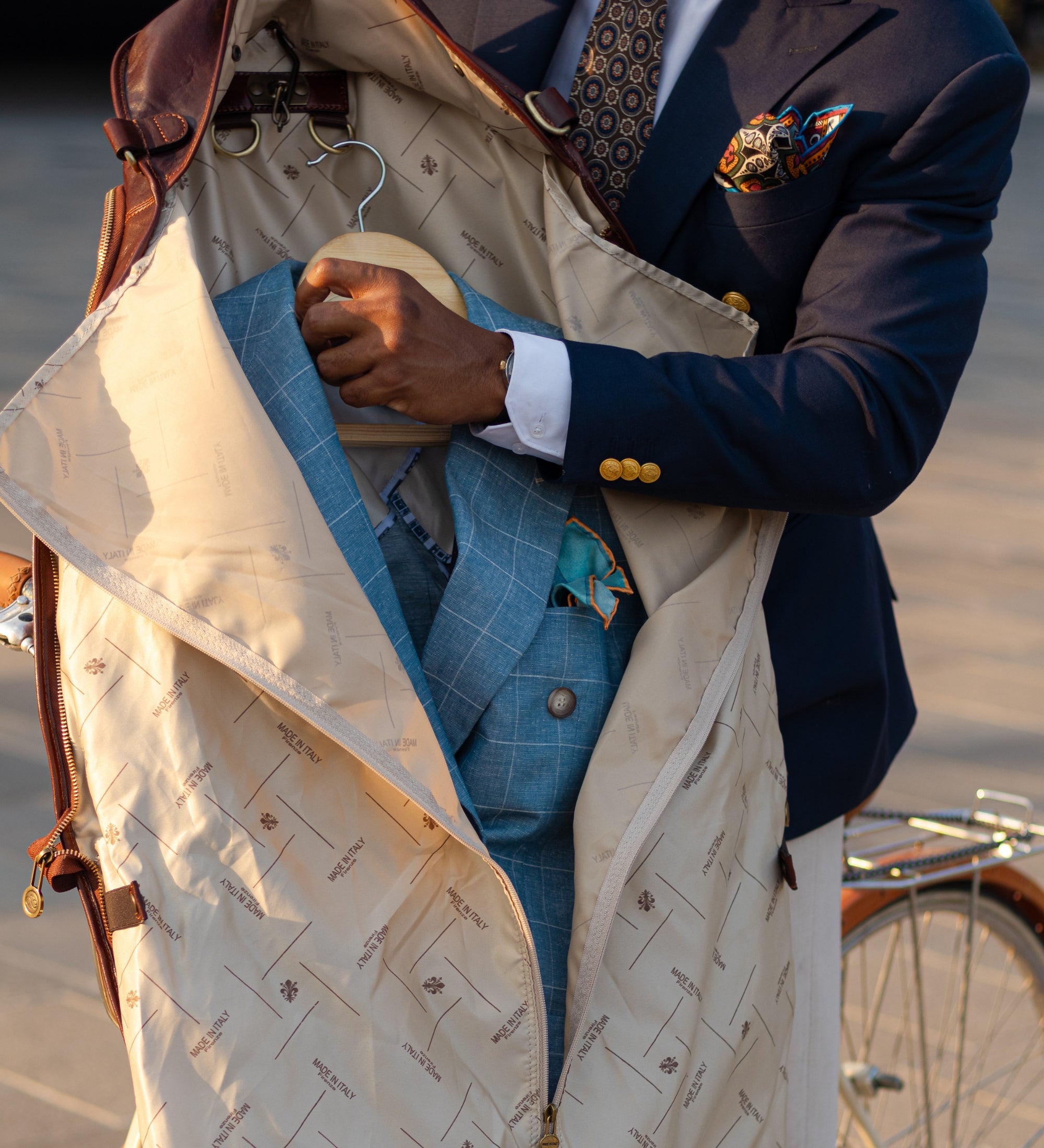 suit dress bag Xuniizn Garment Bag for Travel, Suit Bag with Multiple Pockets, Waterproof Dress Bag for Hanging Clothes, Full-Length Garment Bags for Men & Women,