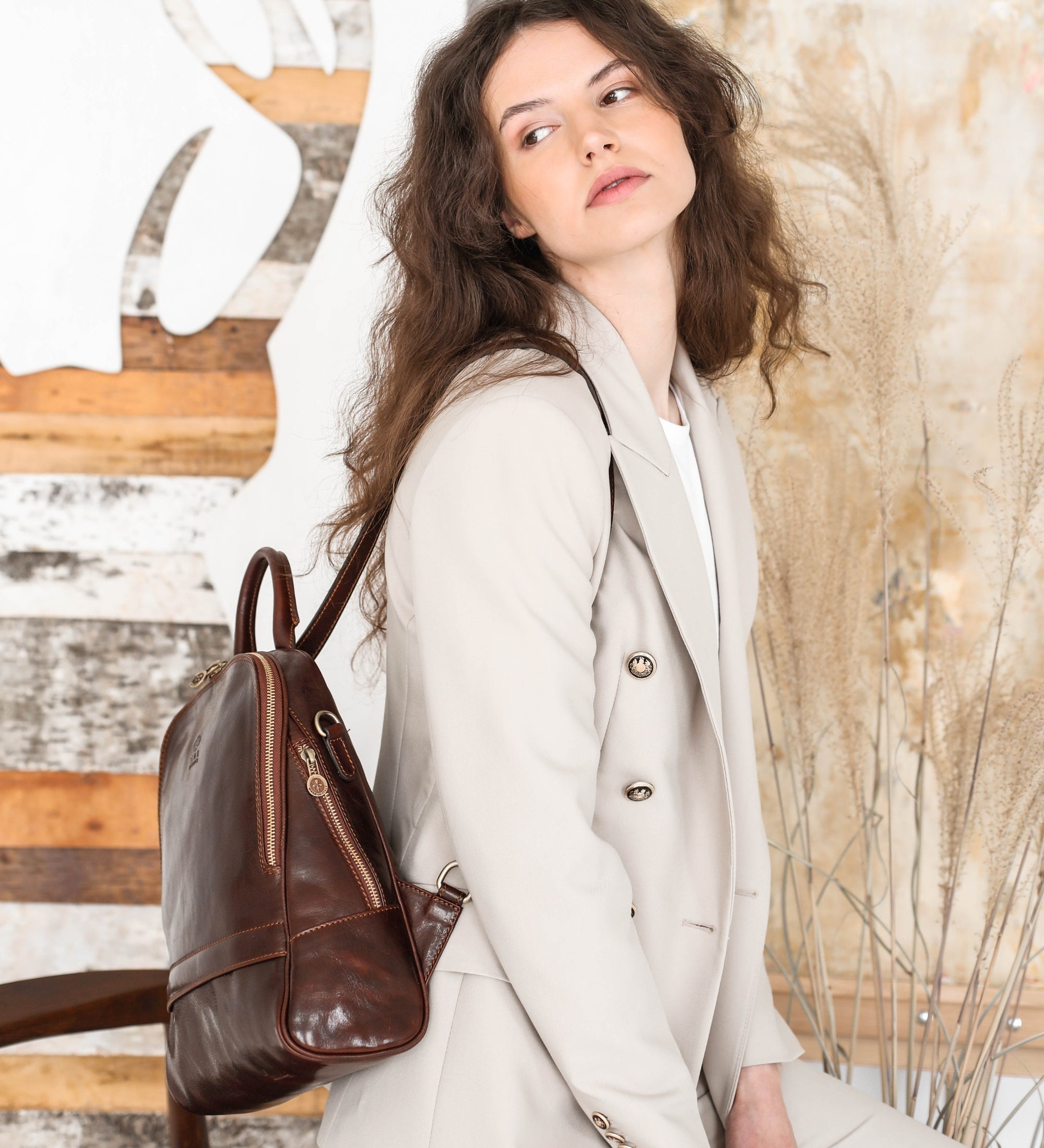allintitle:comfortable leather backpacks for women Womens Leather Backpack Convertible Bag