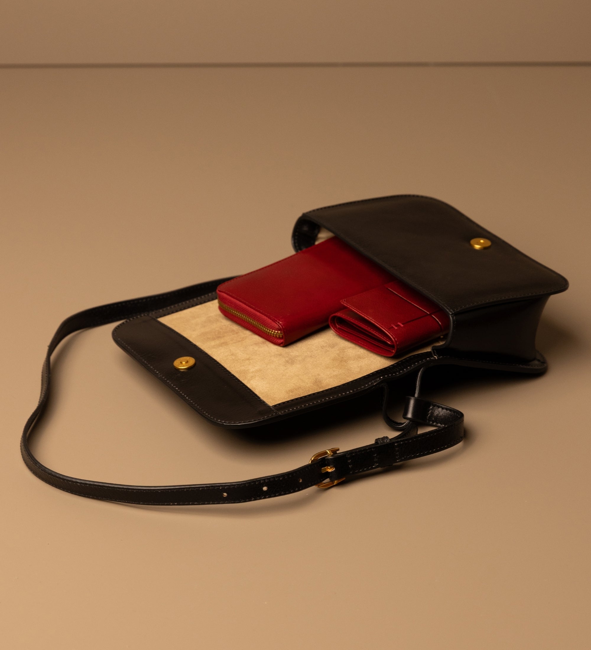 Leather Crossbody Bag for Women - Il Piacere