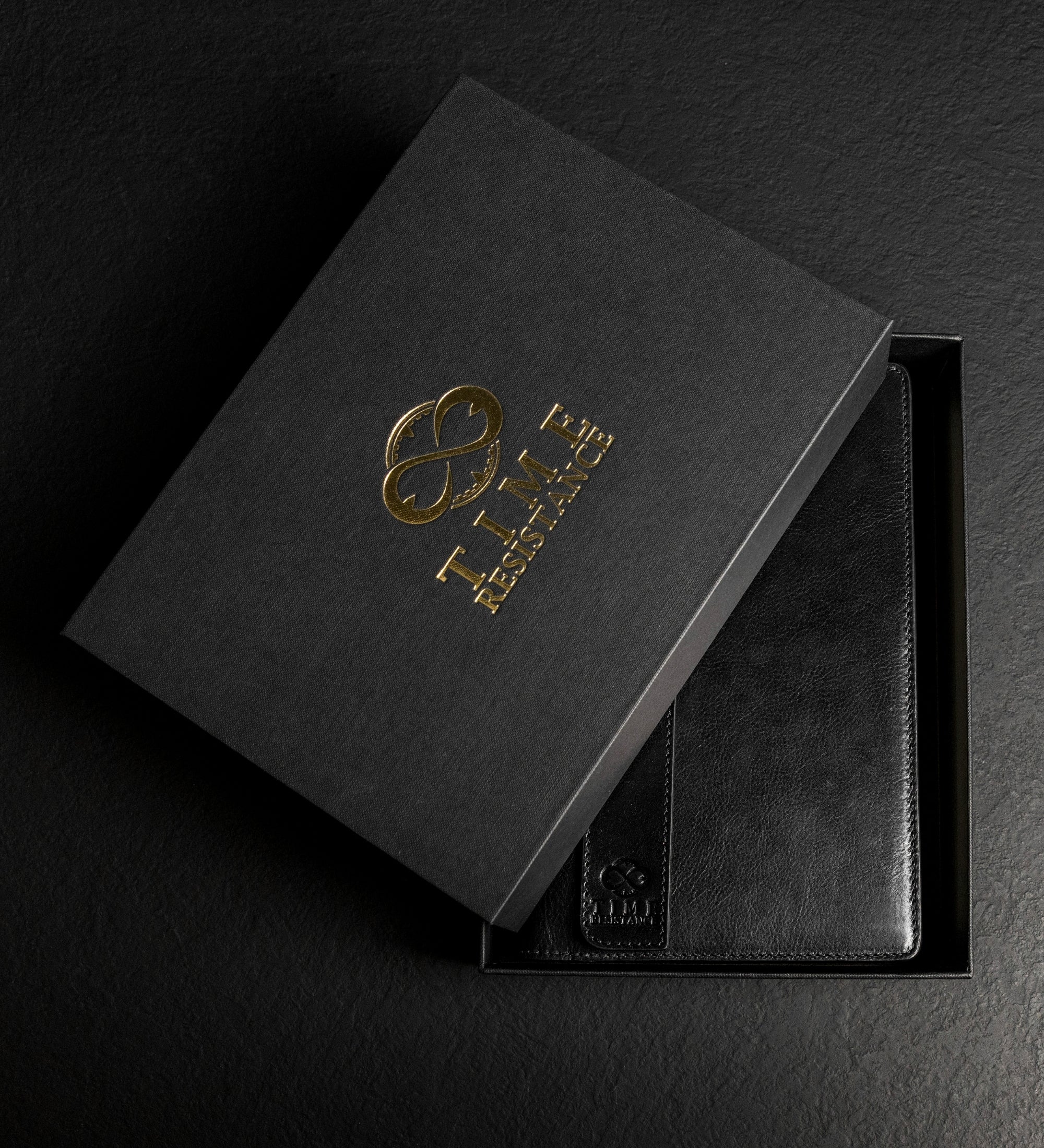 Leather Journal with Refillable A5 Notepad - The Diary of a Nobody