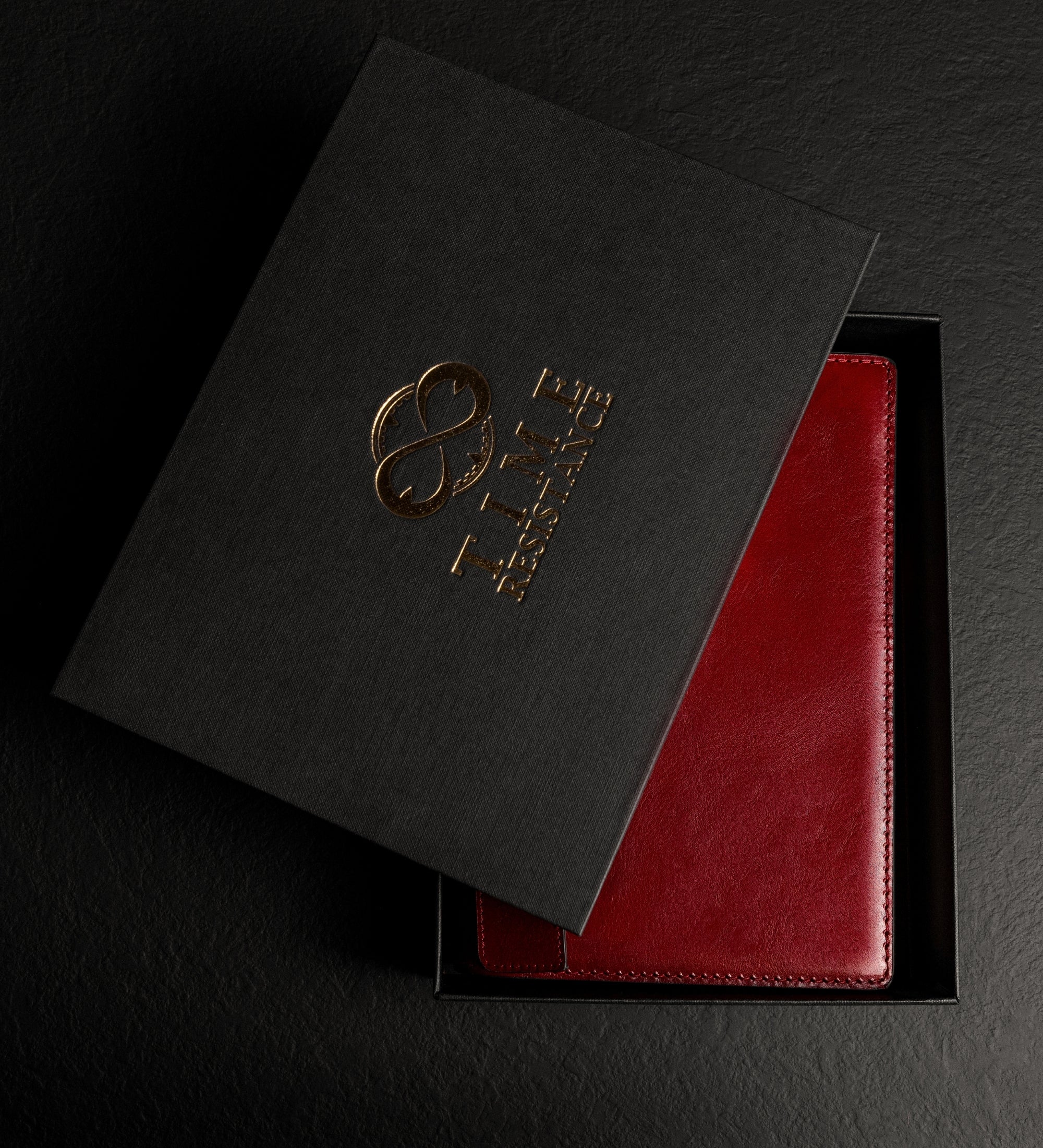 Womens Leather Journal with Refillable A5 Notepad - The Diary of a Nobody