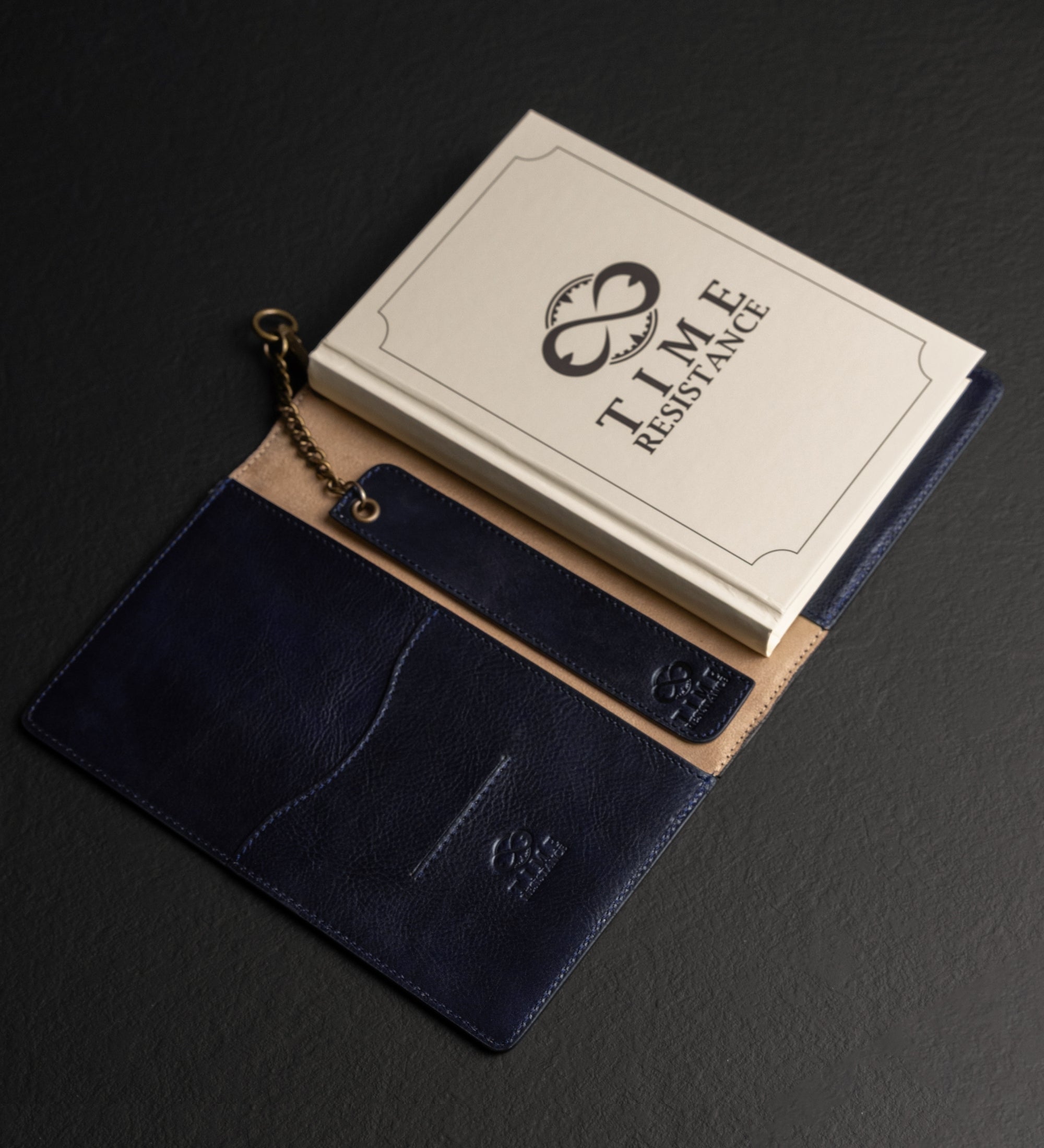 Leather Journal with Refillable A5 Notepad - The Diary of a Nobody