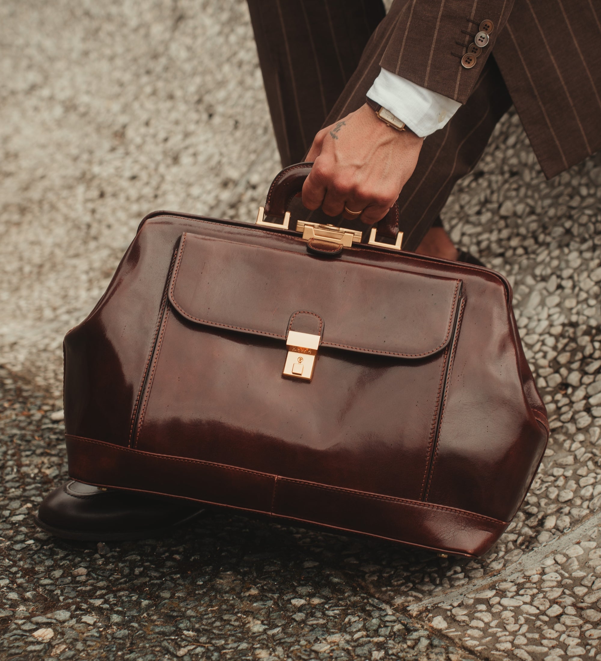 Large Italian Leather Doctor Bag Hamlet – - Main Image