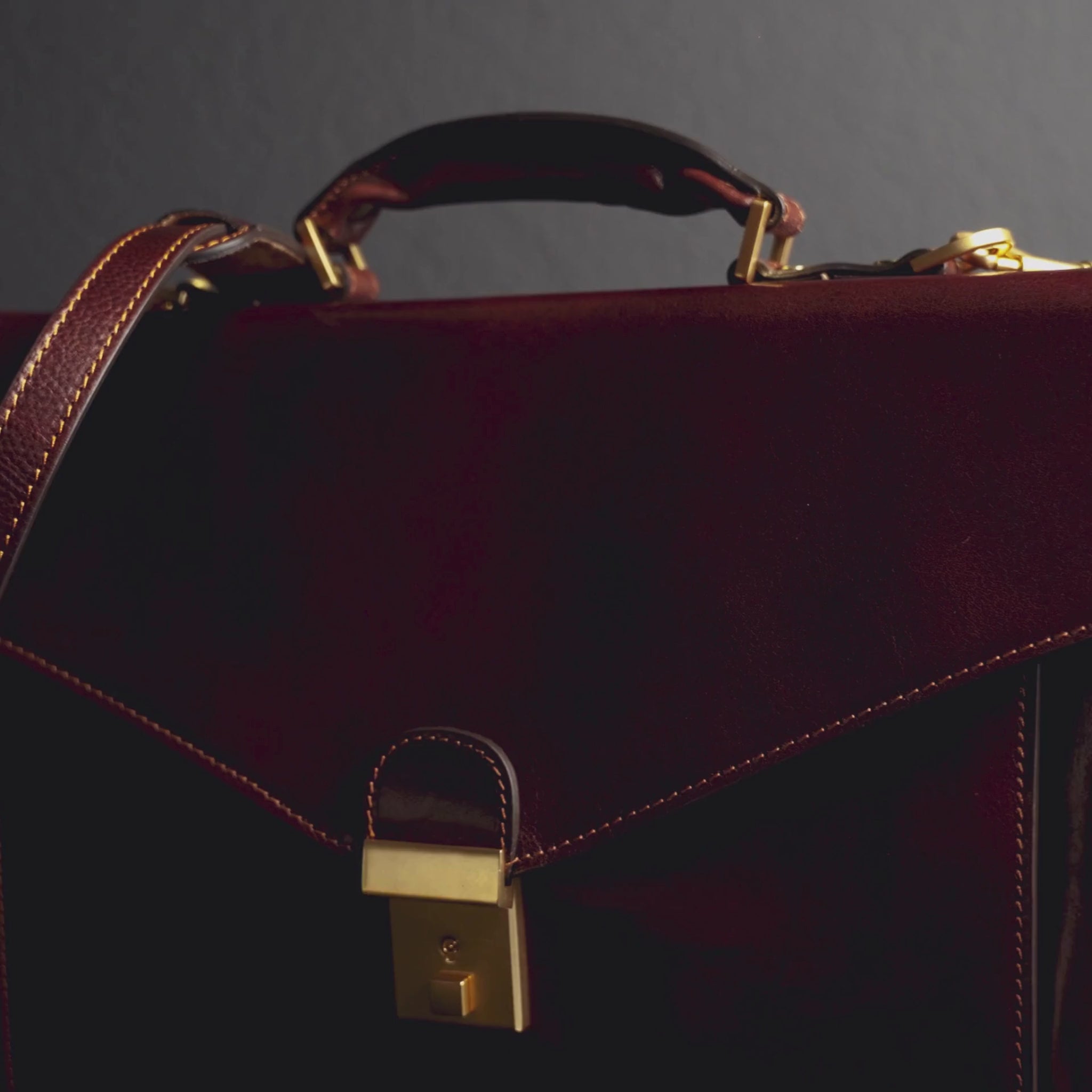 Classic Design Leather Briefcase - The Magus – timeresistance.com