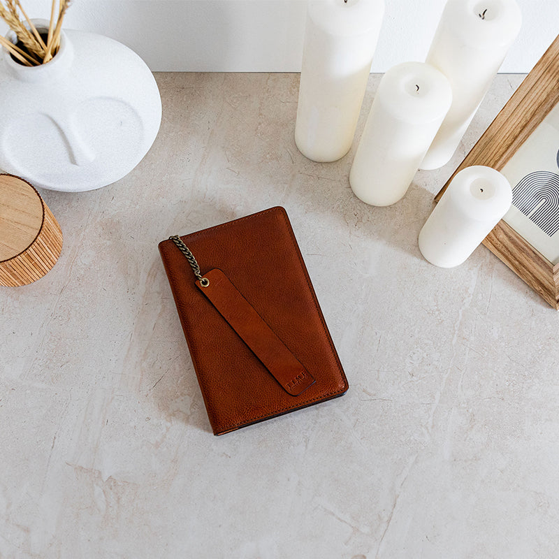 Leather Journal with Refillable A5 Notepad - The Diary of a Nobody Accessories Time Resistance   
